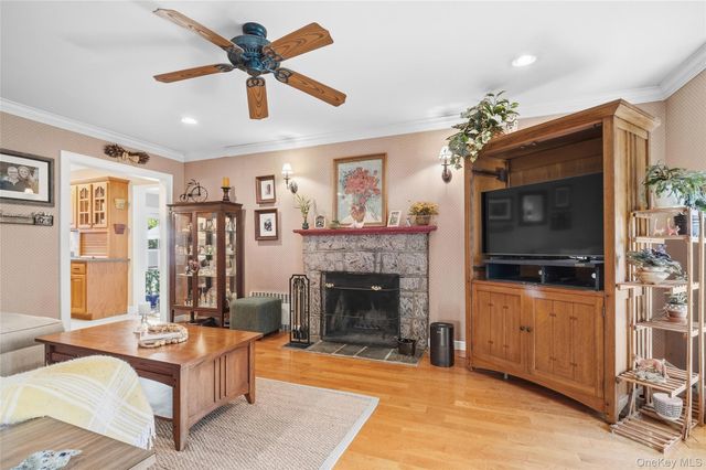 225 Harrison Avenue, Miller Place, NY 11764