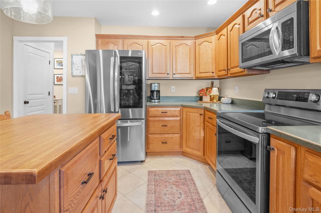 225 Harrison Avenue, Miller Place, NY 11764