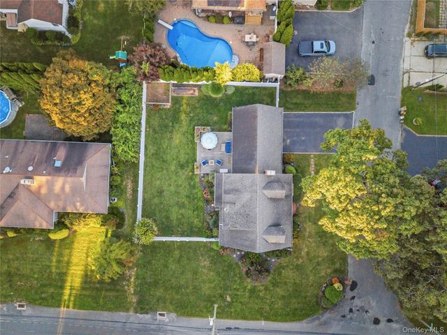 225 Harrison Avenue, Miller Place, NY 11764
