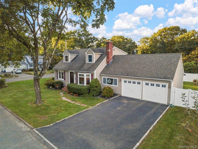 225 Harrison Avenue, Miller Place, NY 11764