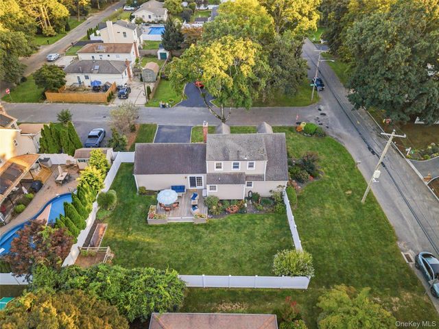 225 Harrison Avenue, Miller Place, NY 11764