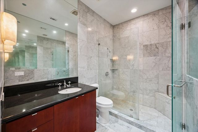 5005 Hidalgo Street 807, Houston, TX 77056