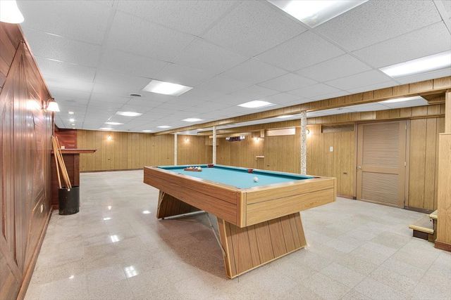 16560 Greenwood Avenue, South Holland, IL 60473