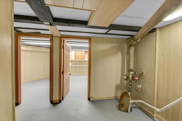 16560 Greenwood Avenue, South Holland, IL 60473