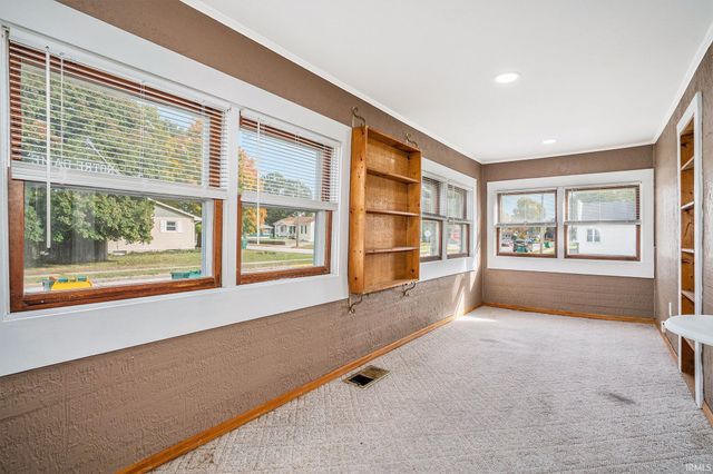 125 E Omer Avenue, Mishawaka, IN 46545