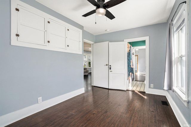 125 E Omer Avenue, Mishawaka, IN 46545