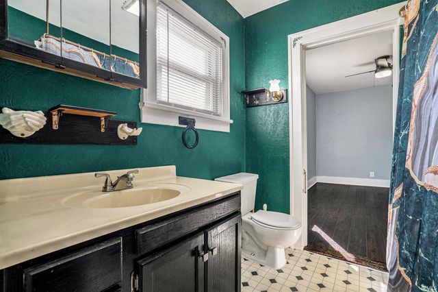 125 E Omer Avenue, Mishawaka, IN 46545