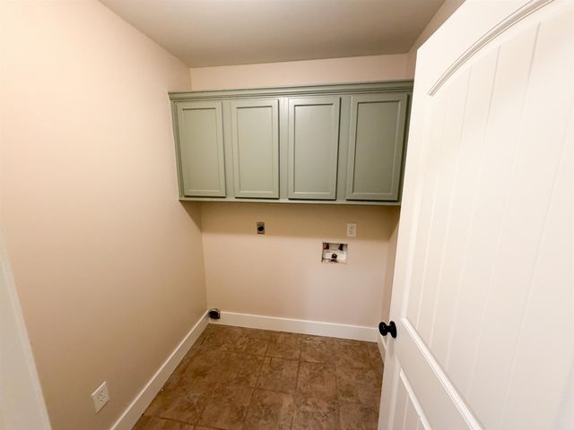 6110 Club Dr, Gilmer, TX 75645