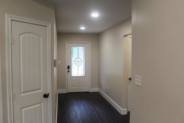 6110 Club Dr, Gilmer, TX 75645