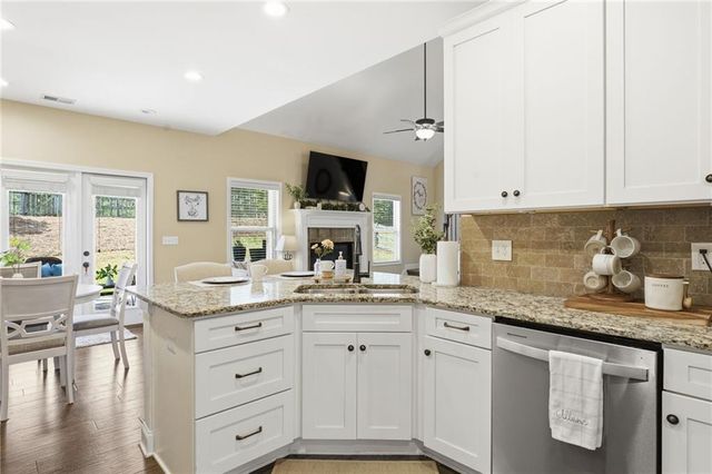 266 Cobblestone Trail, Dallas, GA 30132