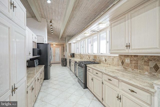 208 COARI AVE, Minotola, NJ 08341