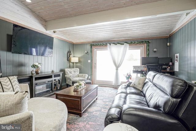 208 COARI AVE, Minotola, NJ 08341