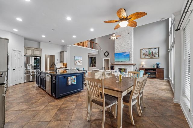 2917 Auburn Creek Lane, League City, TX 77573