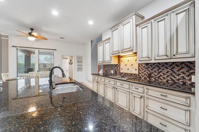 2917 Auburn Creek Lane, League City, TX 77573