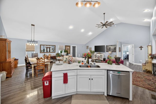 248 BM Johnson Ln, Gainesboro, TN 38562