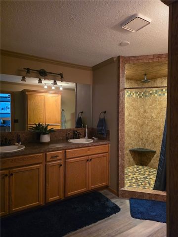 21995 Indian Bluff Road, Garfield, AR 72732