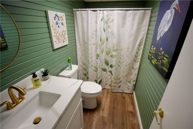 21995 Indian Bluff Road, Garfield, AR 72732