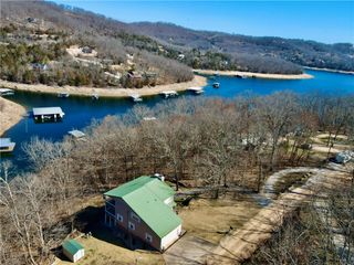 21995 Indian Bluff Road, Garfield, AR 72732