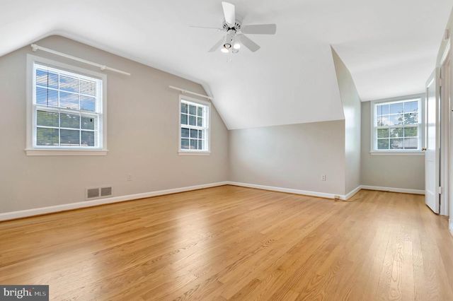 970 N QUINTANA ST, Arlington, VA 22205