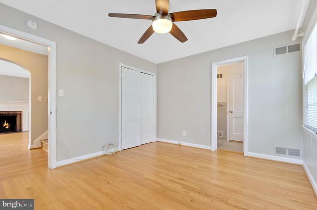 970 N QUINTANA ST, Arlington, VA 22205