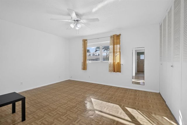 2833 Crosley Drive W C, West Palm Beach, FL 33415