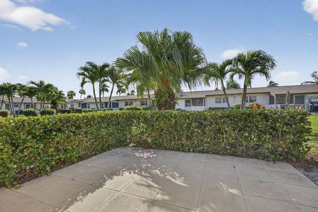 2833 Crosley Drive W C, West Palm Beach, FL 33415