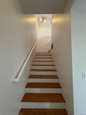 14211 CHESAPEAKE Circle, Commerce Charter Township, MI 48390