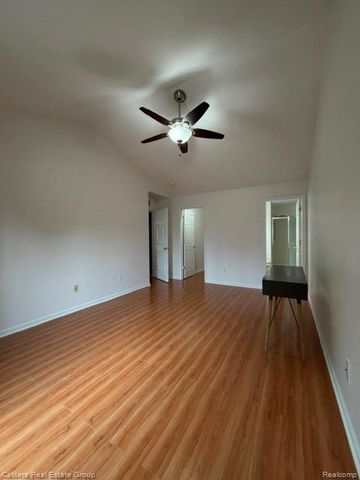 14211 CHESAPEAKE Circle, Commerce Charter Township, MI 48390