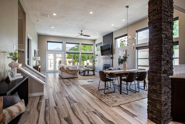 11201 Spyglass Hill Lane NE, Albuquerque, NM 87111