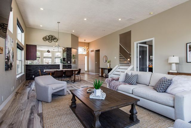 11201 Spyglass Hill Lane NE, Albuquerque, NM 87111