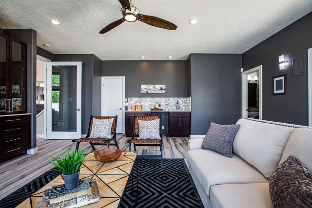 11201 Spyglass Hill Lane NE, Albuquerque, NM 87111