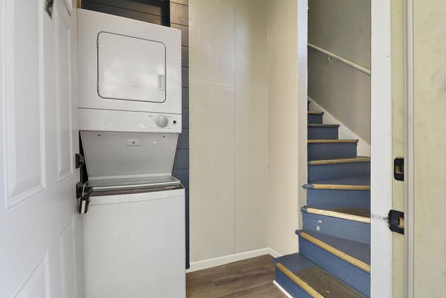 5619 14th AVENUE, Kenosha, WI 53140