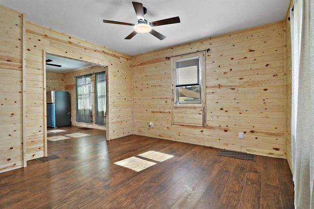 5619 14th AVENUE, Kenosha, WI 53140