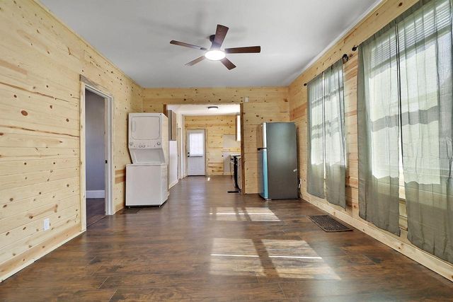 5619 14th AVENUE, Kenosha, WI 53140