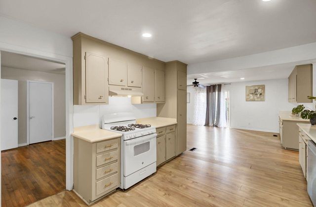 5809 Stewart Street, Hanahan, SC 29410