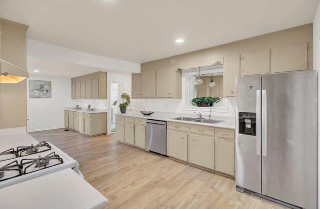 5809 Stewart Street, Hanahan, SC 29410