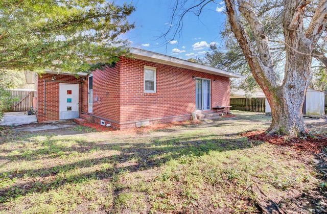 5809 Stewart Street, Hanahan, SC 29410