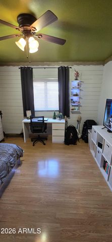 413 N Cottonwood Avenue, Winslow, AZ 86047