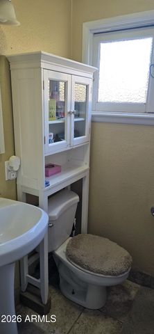 413 N Cottonwood Avenue, Winslow, AZ 86047