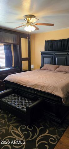 413 N Cottonwood Avenue, Winslow, AZ 86047