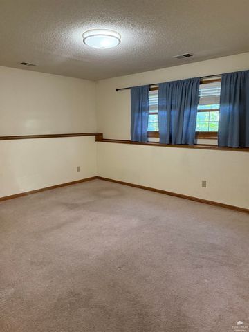1610 Little Kitten Avenue, Manhattan, KS 66503