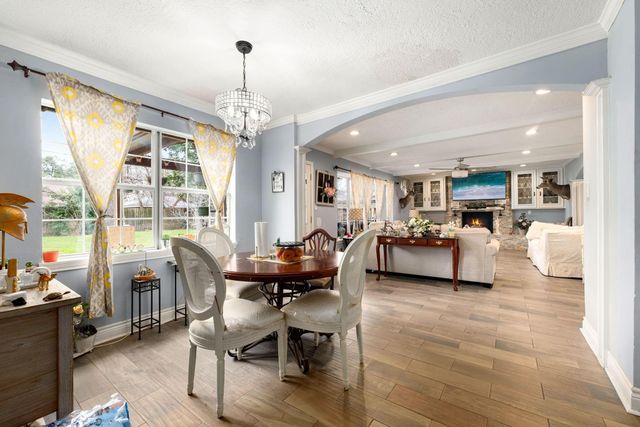 5434 Sheraton Oaks Drive, Houston, TX 77091