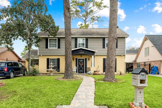 5434 Sheraton Oaks Drive, Houston, TX 77091