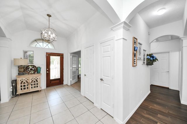 5231 S Fm 565 Road, Cove, TX 77523