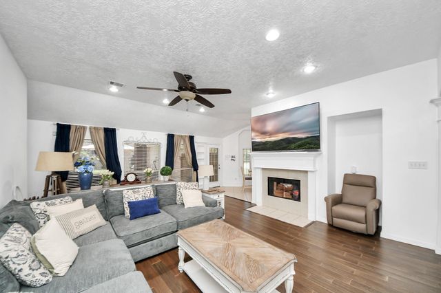 5231 S Fm 565 Road, Cove, TX 77523