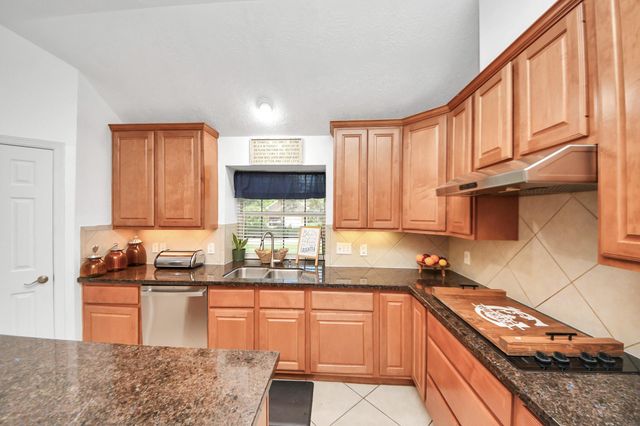 5231 S Fm 565 Road, Cove, TX 77523