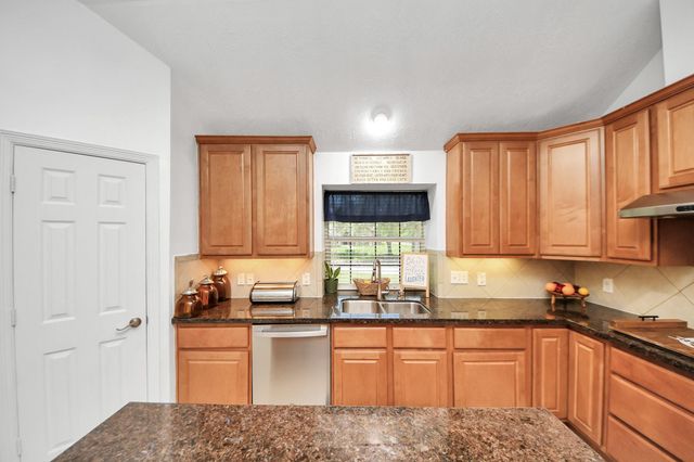 5231 S Fm 565 Road, Cove, TX 77523