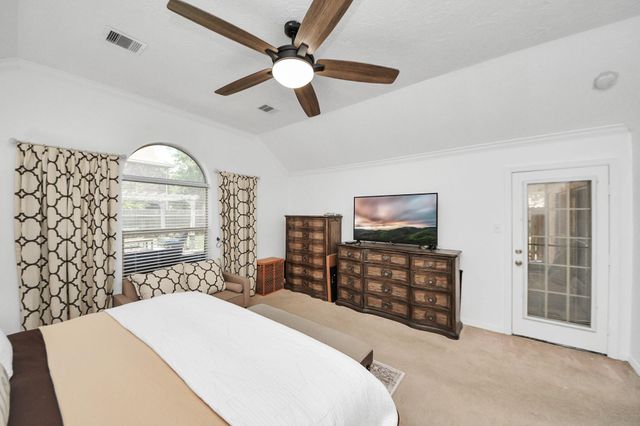 5231 S Fm 565 Road, Cove, TX 77523