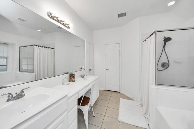 5231 S Fm 565 Road, Cove, TX 77523