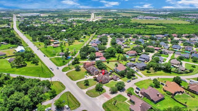 5231 S Fm 565 Road, Cove, TX 77523